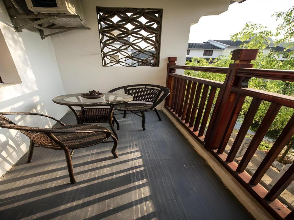 Guilin Lotus Hotel Exterior photo
