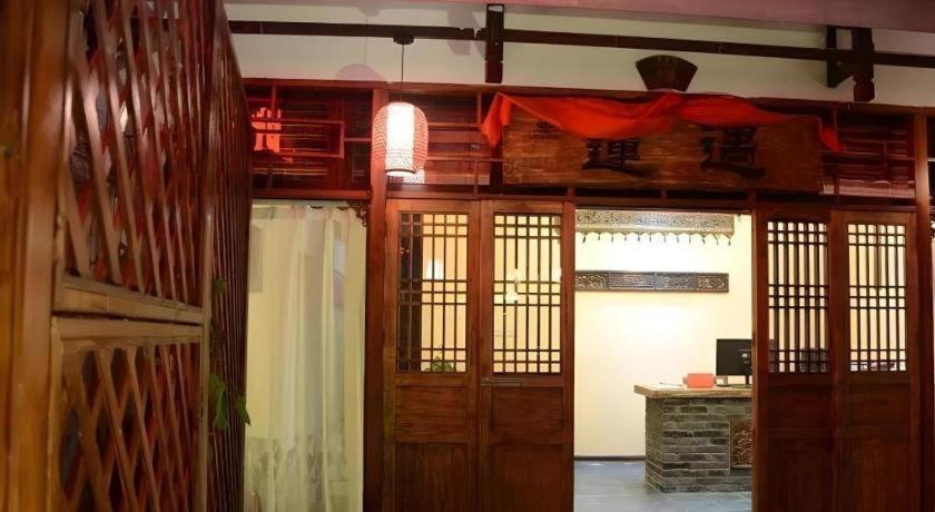 Guilin Lotus Hotel Exterior photo