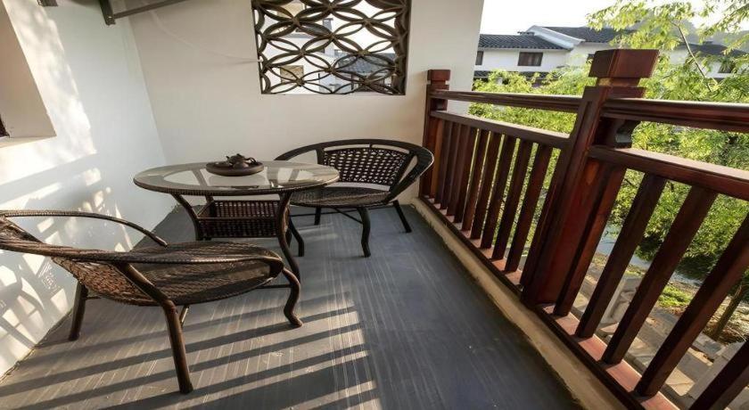 Guilin Lotus Hotel Exterior photo