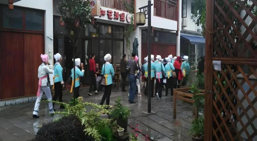 Guilin Lotus Hotel Exterior photo